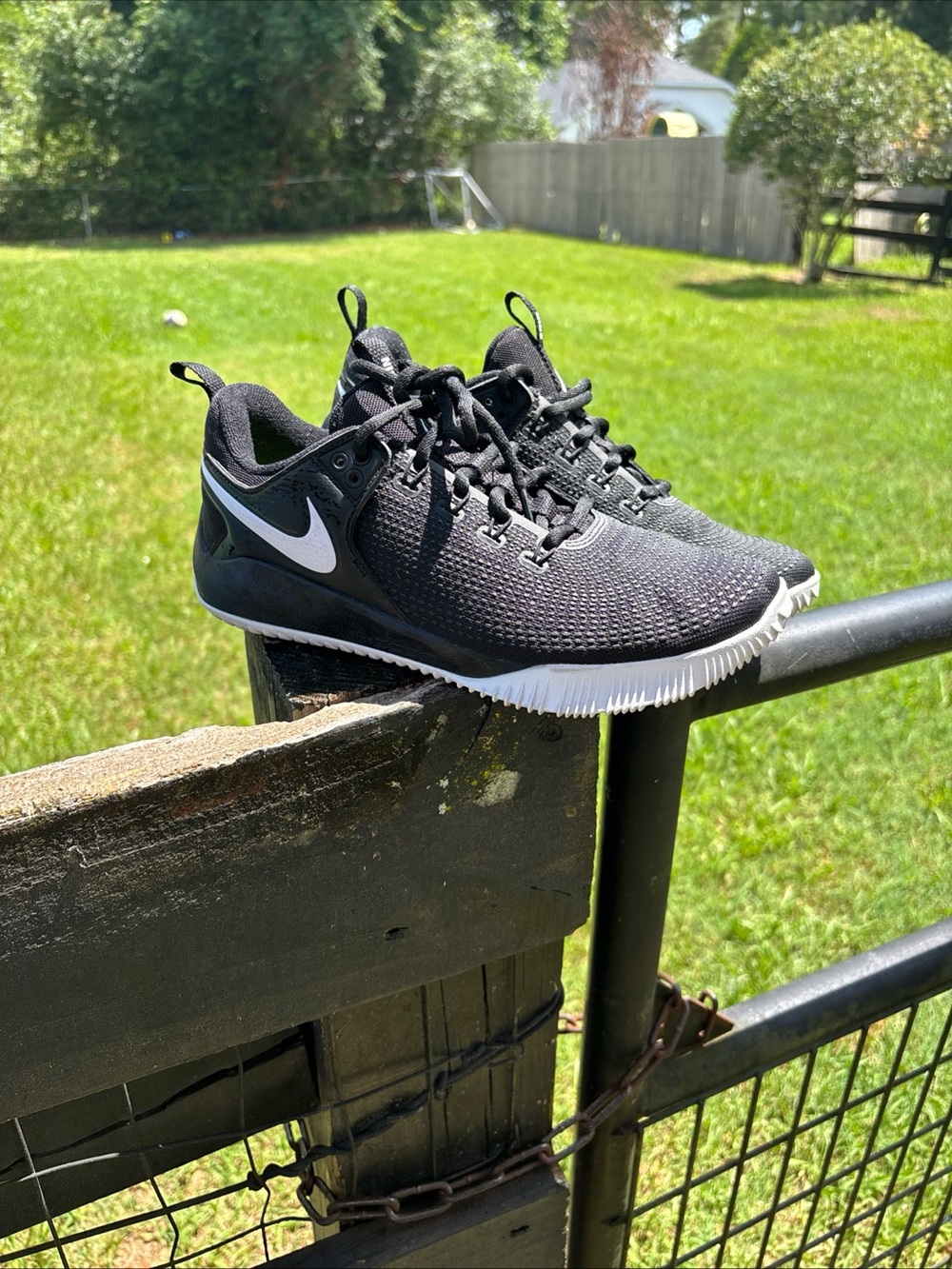 NWOB Nike Zoom Hyperace 2 black/white sz 9 Womens Volleyball (AA0286 001)!